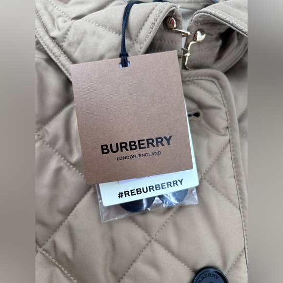 Burberry Frankby Quilted Diamond Womens Jacket  Large l Canvas color nwt - Picture 14 of 16